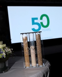 DVT Auszeichnung für 50 Jahre Vilomix Premixe Mineralfutter